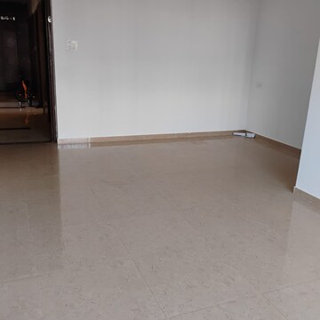 Room in 2.5 BHK Apartment at Evershine Crown, Kandivali East – for Sale