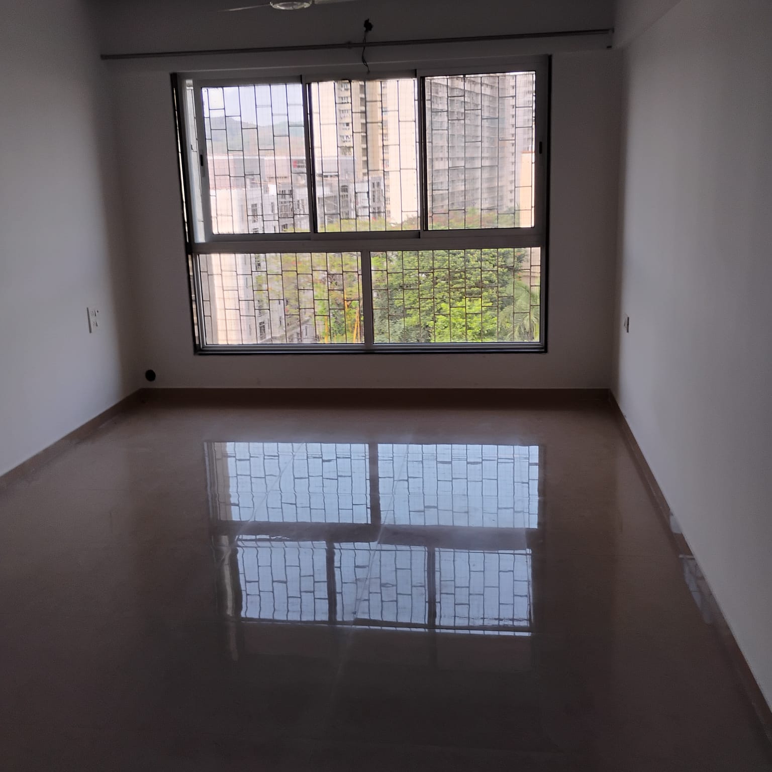 2.5 BHK + Pooja Room Apartment For Sale in Evershine Crown