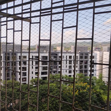Plot Area in 2.5 BHK Apartment at Evershine Crown, Kandivali East – for Sale