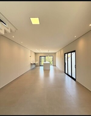 Room in 3 BHK Builder Floor at Sector 37 – for Sale