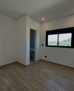 Room in 3 BHK Builder Floor at Sector 37 – for Sale