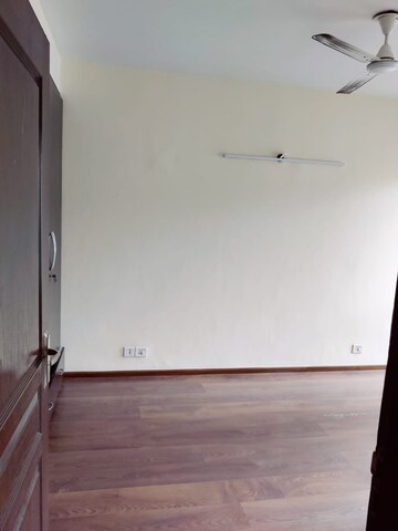 Room in 2 BHK Apartment at 3C Lotus Boulevard, Sector 100 – for Rent
