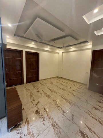 Bedroom in 2.5 BHK Builder Floor at Sahastradhara Road – for Sale
