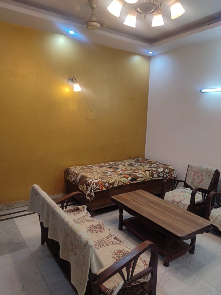 Living Room, lajpat nagar ii 3 Bedroom 1000 Sq.Ft. Builder Floor In Lajpat Nagar ii Delhi 8728038