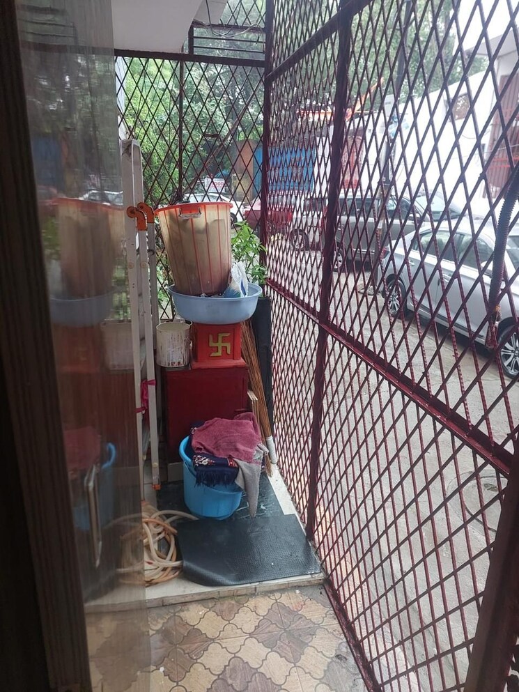 Other, lajpat nagar ii 3 Bedroom 1000 Sq.Ft. Builder Floor In Lajpat Nagar ii Delhi 8728038