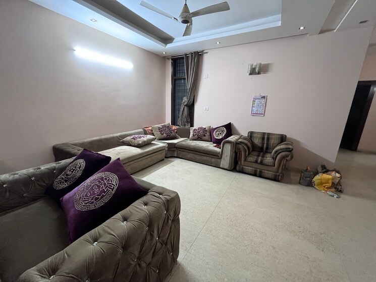 Living Room, ardee-city 3 Bedroom 1800 Sq.Ft. Builder Floor In Sector 52 Gurgaon 8728256