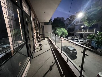 Balcony in 3 BHK Builder Floor at Ardee City, Sector 52 – for Rent