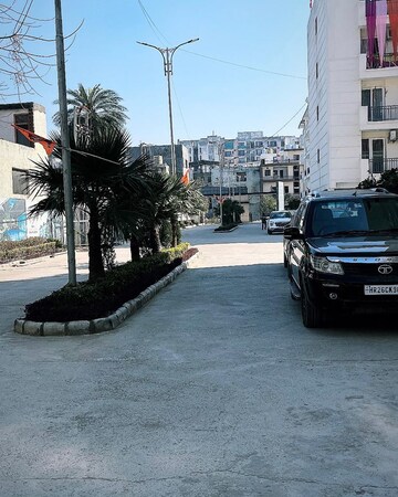 Parking in 2 BHK Builder Floor at Dombivli – for Sale