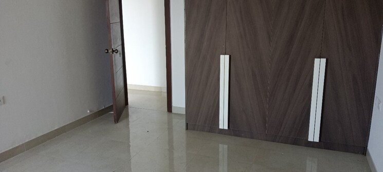 Room, sector 12 dwarka 3 Bedroom 2000 Sq.Ft. Apartment In Sector 12 Dwarka Delhi 8728401