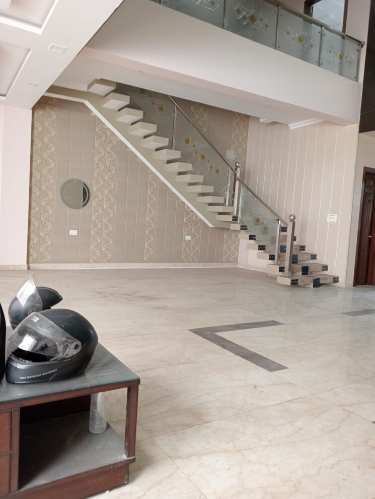 Living Room, kanth road 4 Bedroom 200 Sq.Mt. Villa In Kanth Road Moradabad 8728538