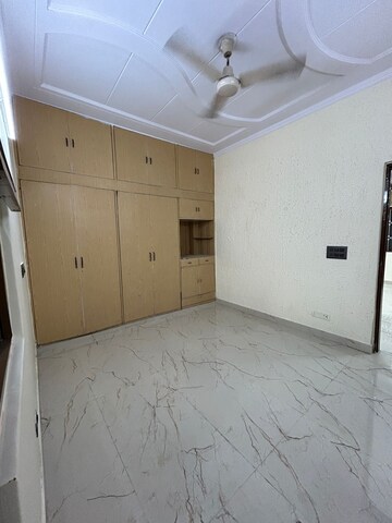 Room in 2 BHK Builder Floor at Lajpat Nagar ii – for Sale