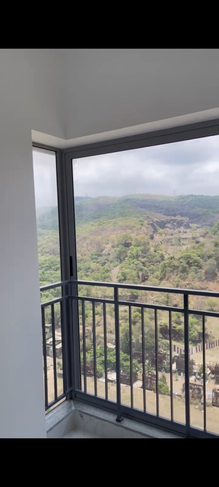 Balcony, dynamix-avanya 2 Bedroom 612 Sq.Ft. Apartment In Dahisar East Mumbai 8728893