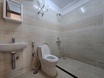 Bathroom in 1 BHK Builder Floor at Indiranagar – for Rent