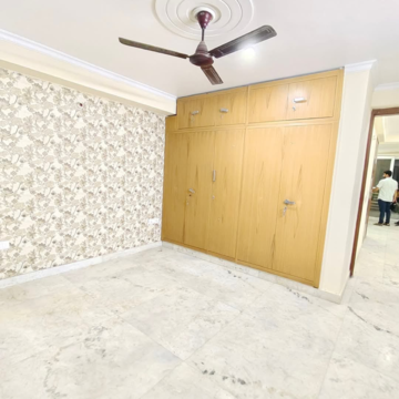 Room in 2.5 BHK Villa at Sector 23 – for Rent