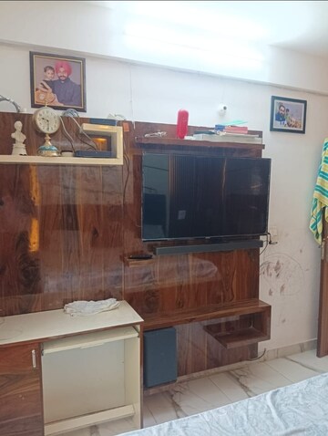 Kitchen in 2 BHK Builder Floor at MS Enclave Zirakpur, Dhakoli – for Rent