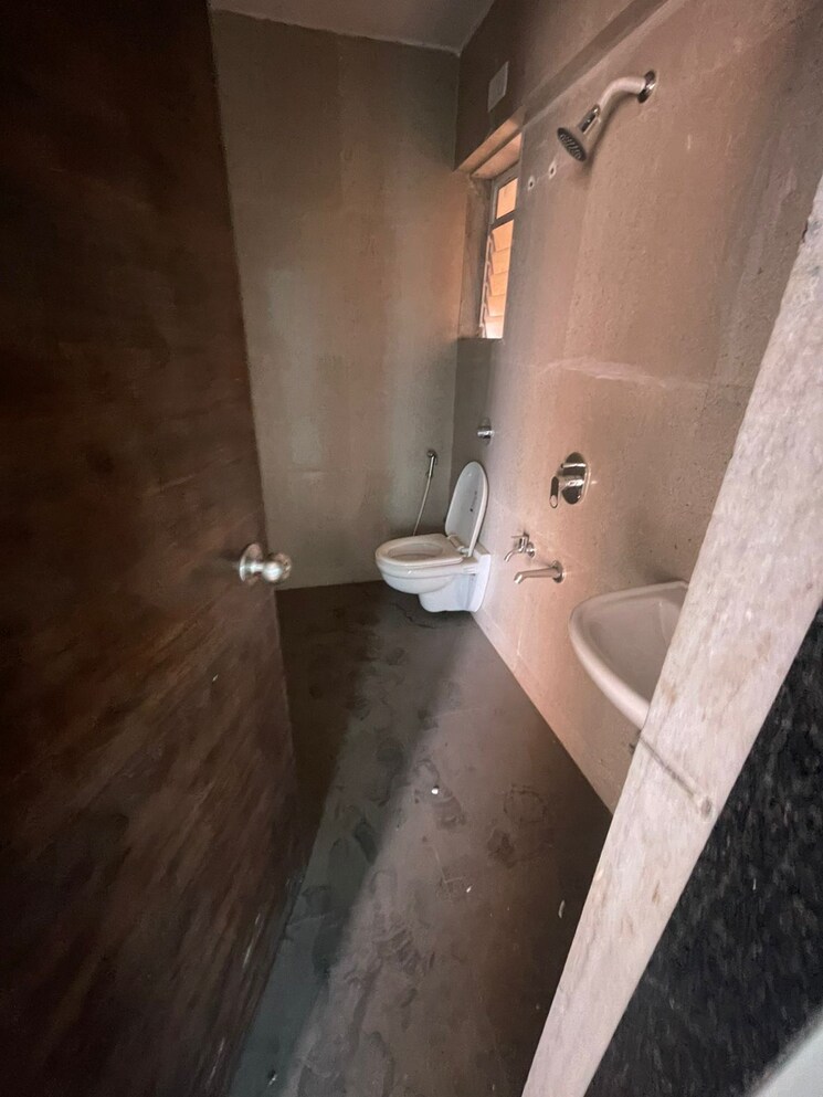 Bathroom, cosmos-habitat 2 Bedroom 583 Sq.Ft. Apartment In Majiwada Thane 8728807