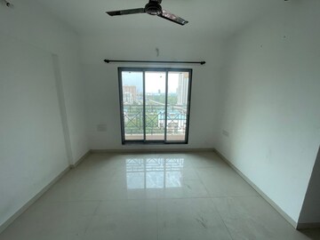 Room in 2 BHK Apartment at Cosmos Habitat, Majiwada – for Rent