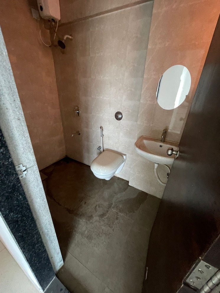 Bathroom, cosmos-habitat 2 Bedroom 583 Sq.Ft. Apartment In Majiwada Thane 8728807