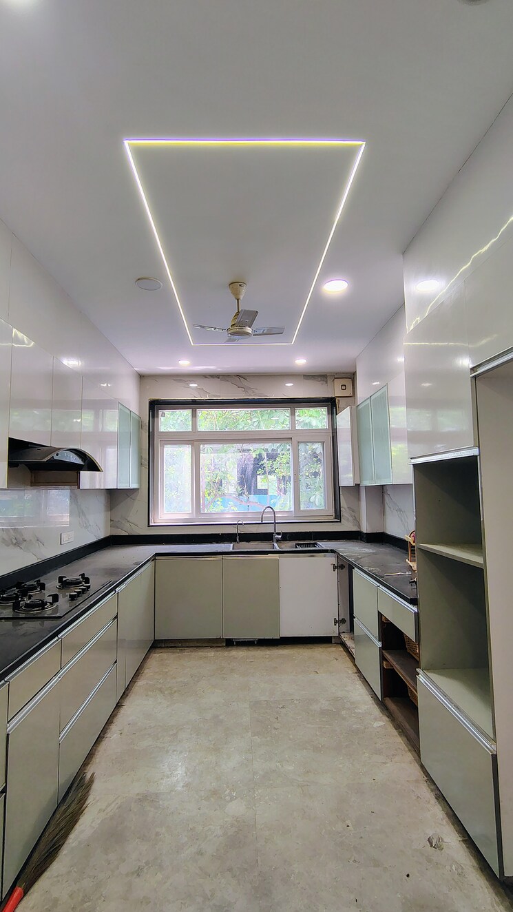 Kitchen, dlf-city-gurgaon 3 Bedroom 2844 Sq.Ft. Builder Floor In Sector 27 Gurgaon 8729138