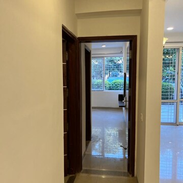 Room in 3 BHK Builder Floor at Unitech Woodstock Floors, Nirvana Country – for Rent