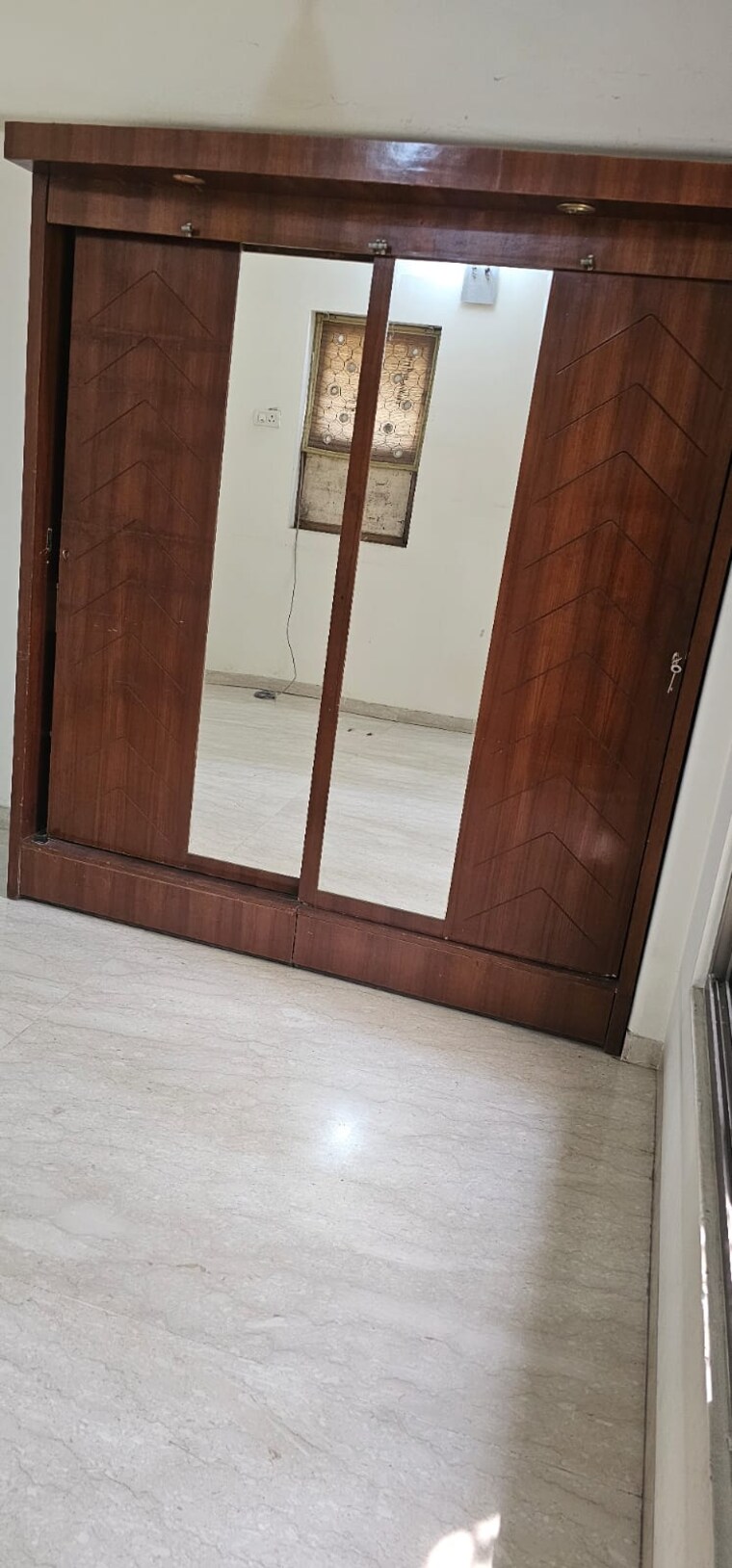 Room, khar west 2 Bedroom 750 Sq.Ft. Apartment In Khar West Mumbai 8729203
