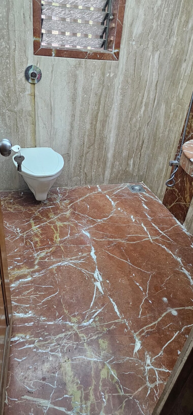 Bathroom, khar west 2 Bedroom 750 Sq.Ft. Apartment In Khar West Mumbai 8729203