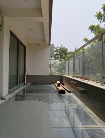 Balcony in 3 BHK Builder Floor at Housing Board Colony Sector 51, Sector 51 – for Rent