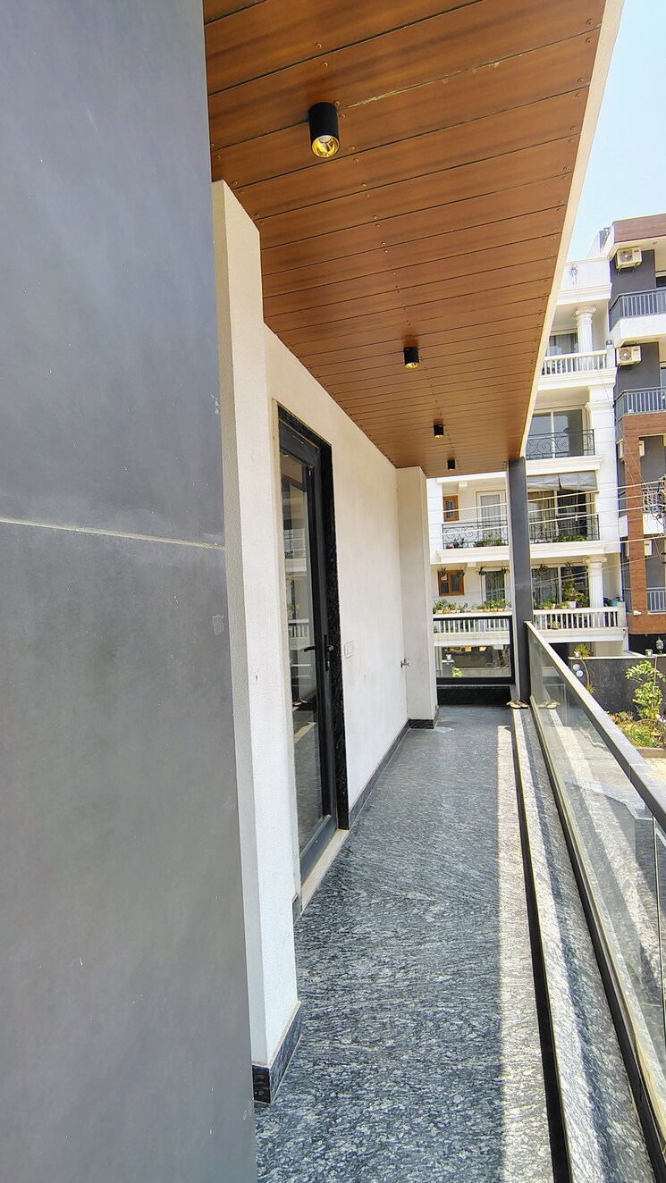 Balcony, m3m-atrium 3 Bedroom 1816 Sq.Ft. Builder Floor In Sector 57 Gurgaon 8729215