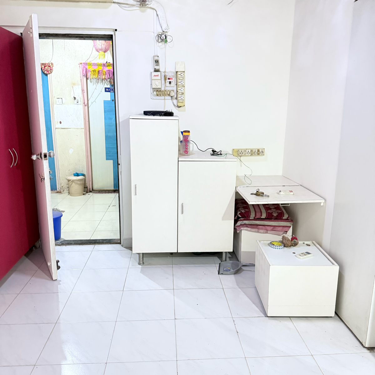 1 Rk+ Pooja Room Builder Floor For Rent in Prabhadevi