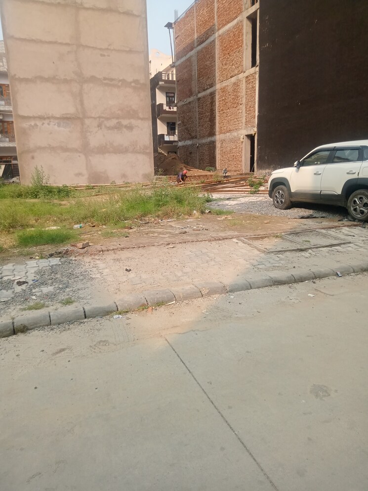  Parking, landcraft-river-heights 6 Bedroom 120 Sq.Ft. Villa In Raj Nagar Extension Ghaziabad 8729649