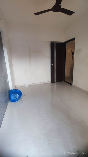 Room in 2 BHK Apartment at Agarwal Paramount, Virar West – for Rent