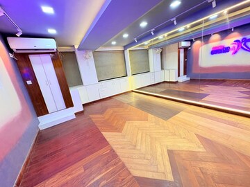  Showroom – Exterior View View at Camac Street - for Rent