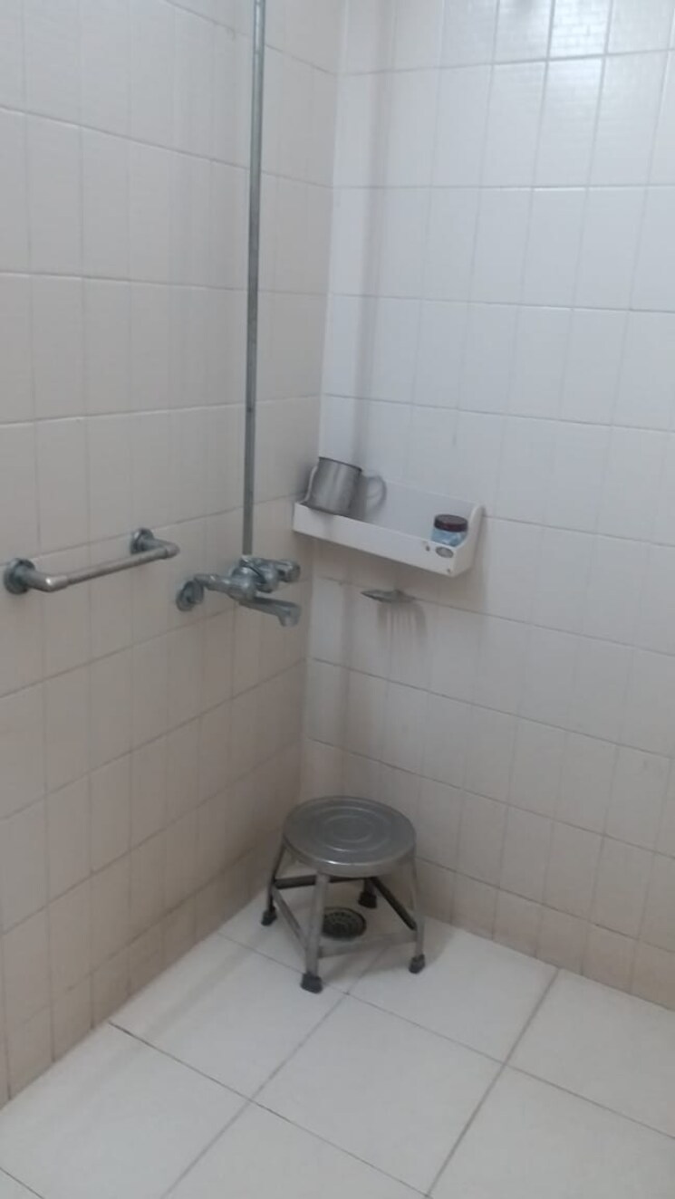 Bathroom, juhu 5 Bedroom 2500 Sq.Ft. Builder Floor In Juhu Mumbai 8729723