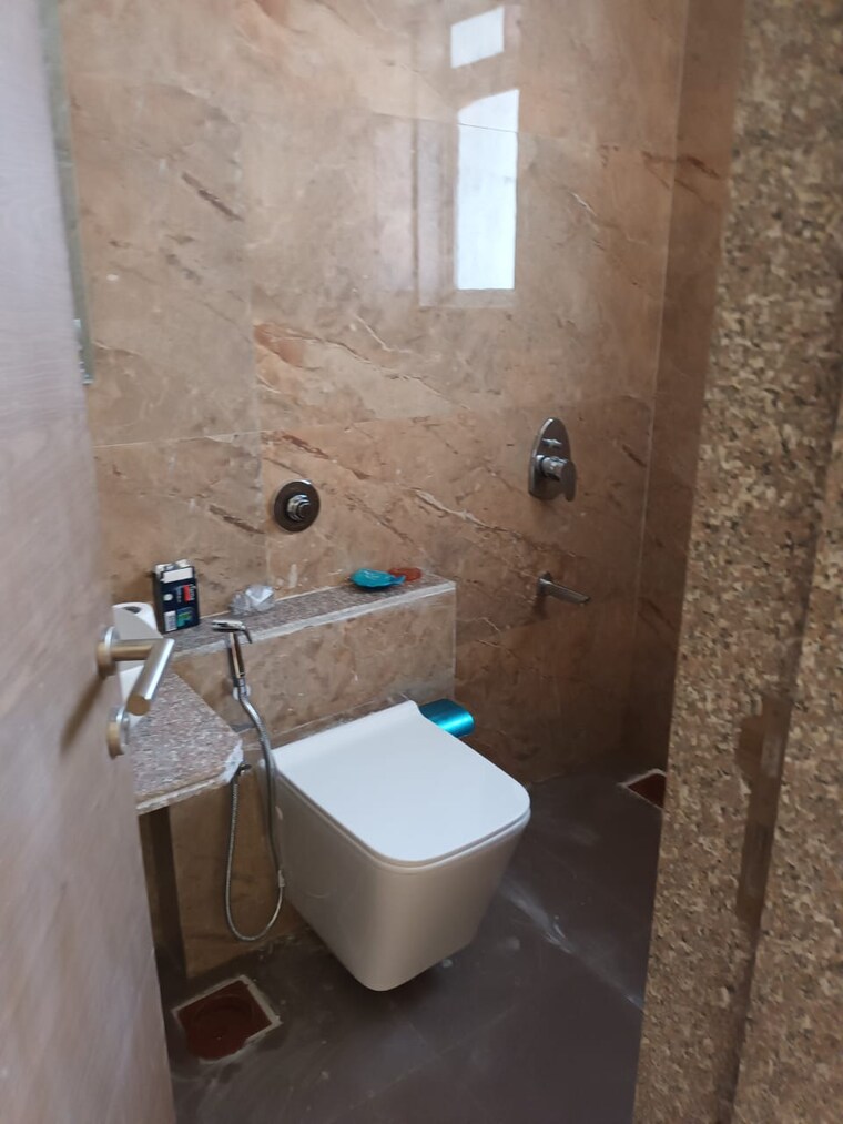 Bathroom, goregaon west 1 Bedroom 467 Sq.Ft. Apartment In Goregaon West Mumbai 8729835