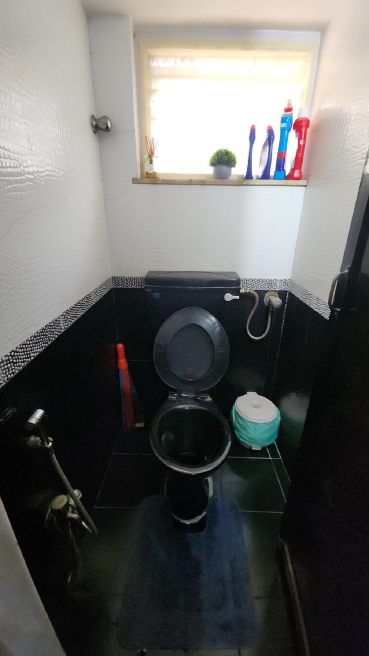 Bathroom, bandra west 1 Bedroom 650 Sq.Ft. Apartment In Bandra West Mumbai 8729924