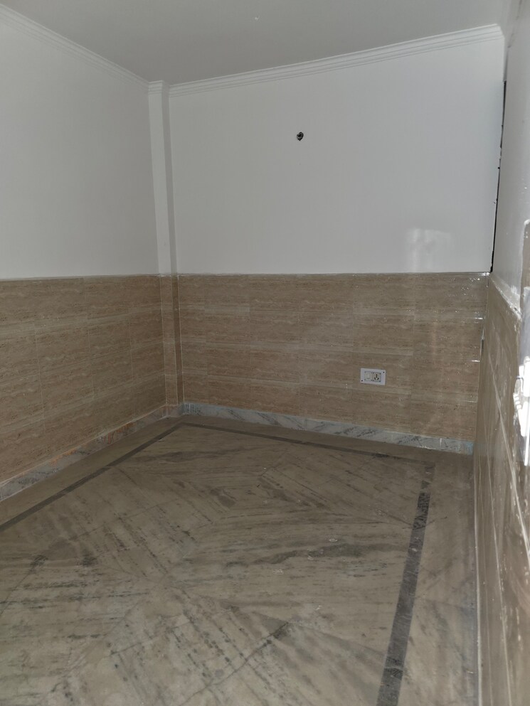 Other, vishwas park 2 Bedroom 50 Sq.Yd. Builder Floor In Vishwas Park Delhi 8730076