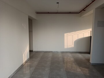 Room in 1 BHK Apartment at Earth Vintage, Dadar West – for Rent