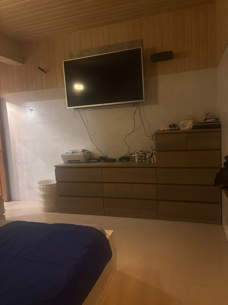 Bedroom, bandra west 1 Bedroom 550 Sq.Ft. Apartment In Bandra West Mumbai 8730134