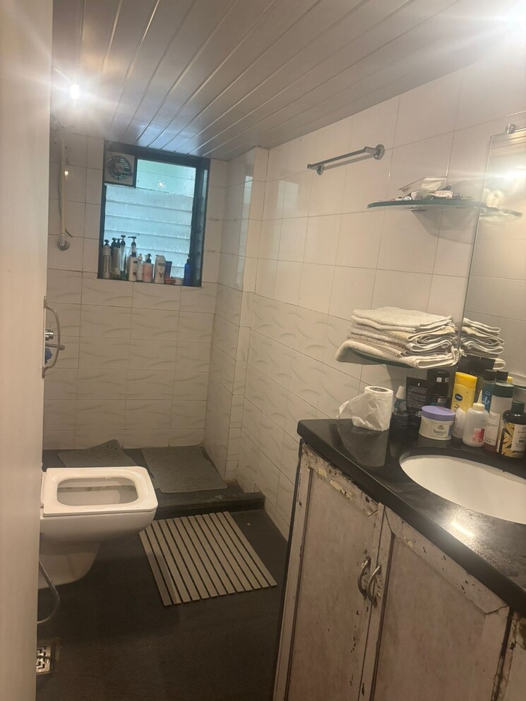 Kitchen, bandra west 1 Bedroom 550 Sq.Ft. Apartment In Bandra West Mumbai 8730134