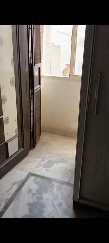 Building Lobby in 3 BHK Builder Floor at East Delhi – for Rent
