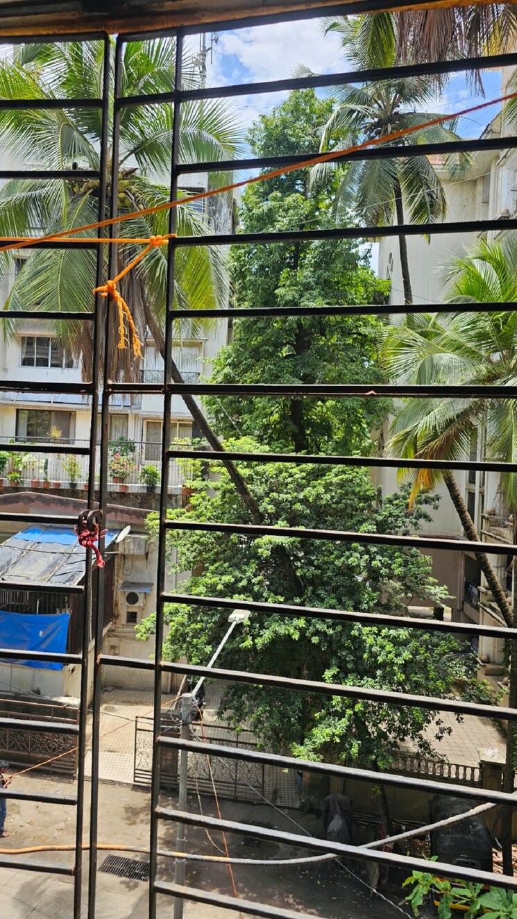 Balcony, juhu 2 Bedroom 750 Sq.Ft. Apartment In Juhu Mumbai 8730200