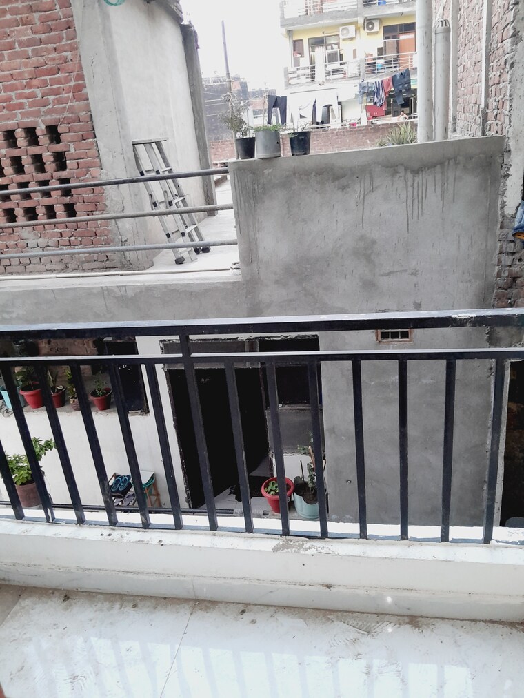 Balcony, baraula 2 Bedroom 65 Sq.Yd. Builder Floor In Baraula Noida 8730259