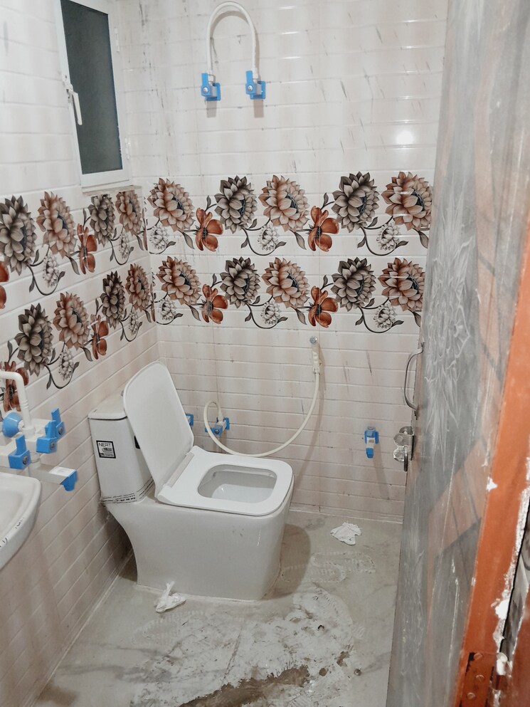 Bathroom, baraula 2 Bedroom 65 Sq.Yd. Builder Floor In Baraula Noida 8730259
