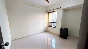 Room in 1 BHK Apartment at Poonam Arcade Virar West, Virar West – for Rent