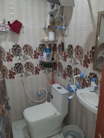 Bathroom in 1 BHK Builder Floor at Baraula – for Rent