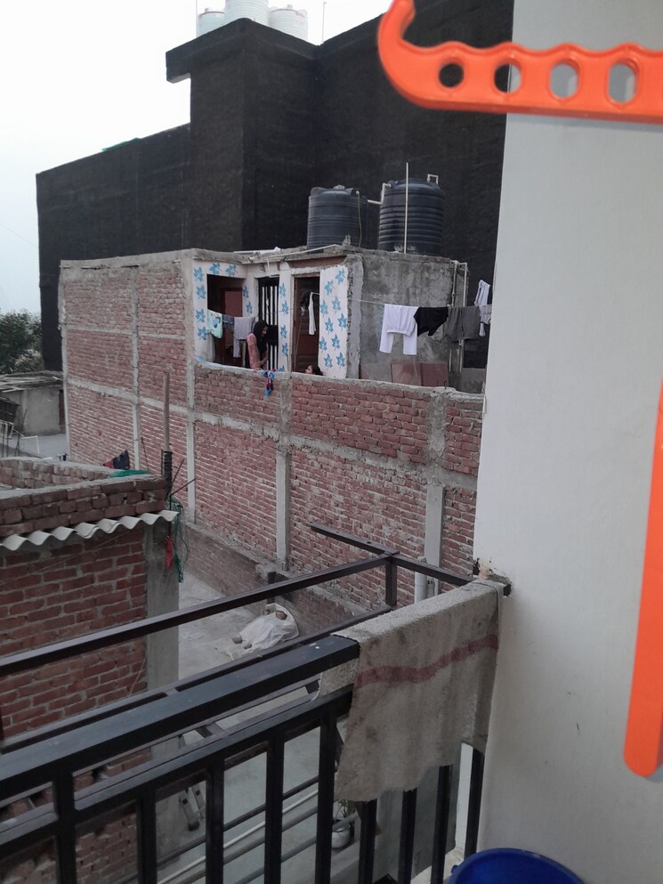 Balcony, baraula 1 Bedroom 45 Sq.Yd. Builder Floor In Baraula Noida 8730284