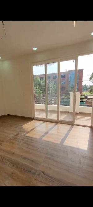Room in 3 BHK Builder Floor at Vasundhara Sector 1 – for Sale