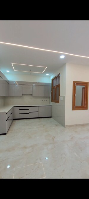 Room in 3 BHK Builder Floor at Vasundhara Sector 1 – for Sale