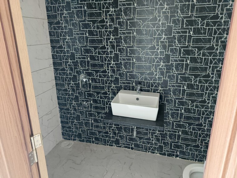 Bathroom, majestique-ephelia 2.5 Bedroom 1286 Sq.Ft. Apartment In Nibm Pune 8730278