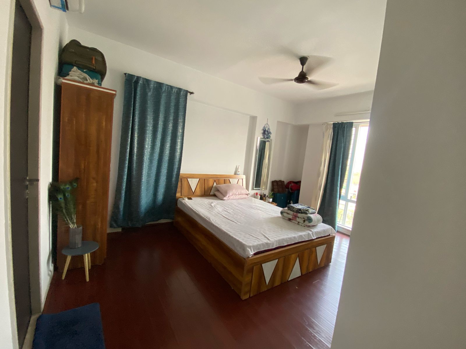 2.5 BHK + Servant Room Apartment For Sale in Ahura The Latitude